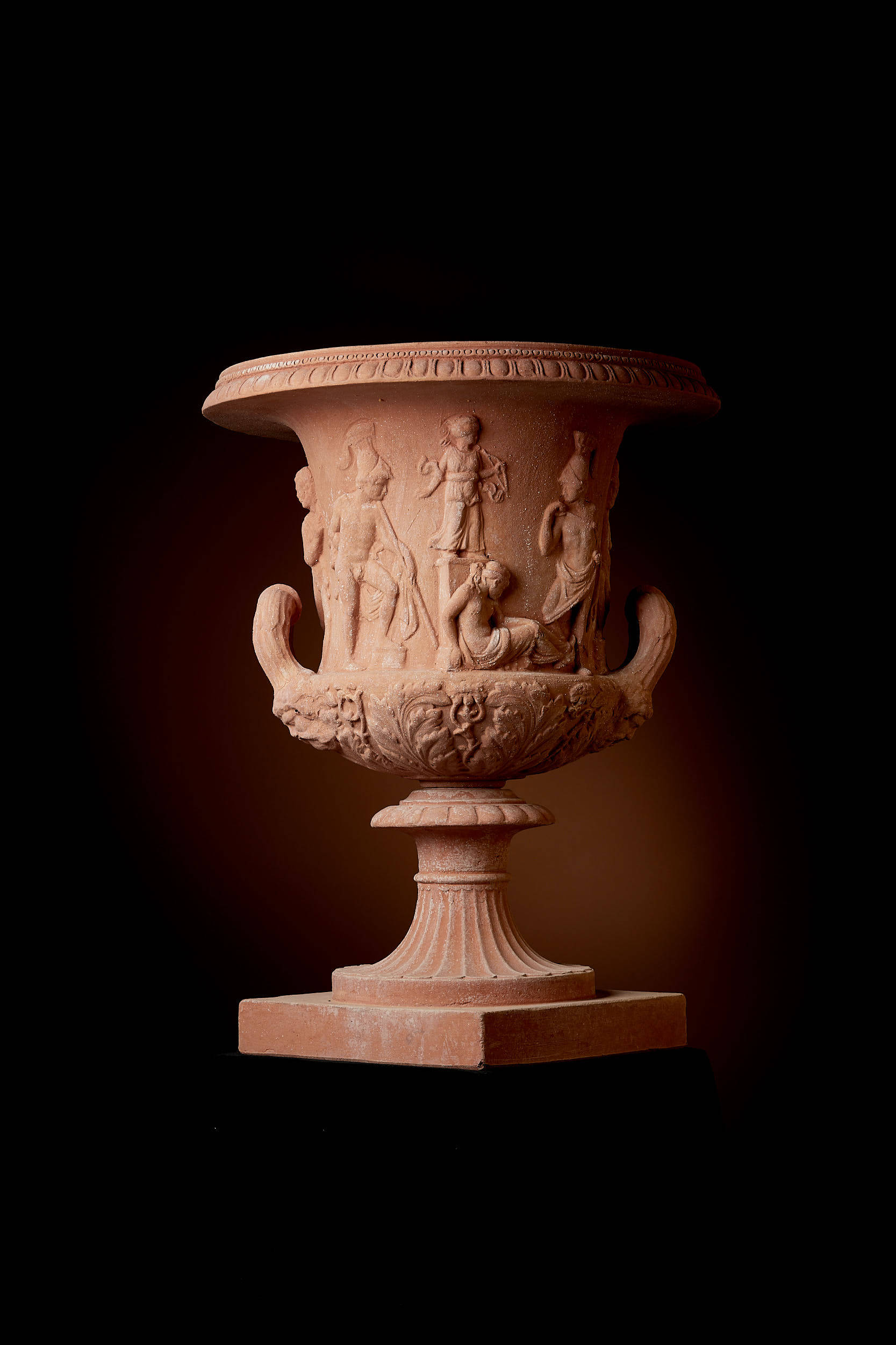 Reliefvase